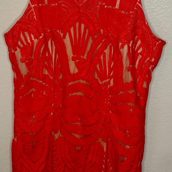 Tea & Cup red mini dress lace cutout sz Medium - Picture 2 of 8